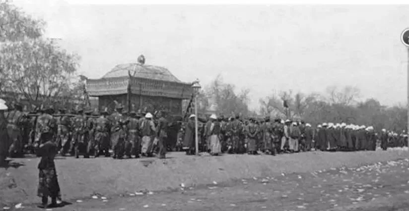 珍珠|慈禧的葬礼,看傻了