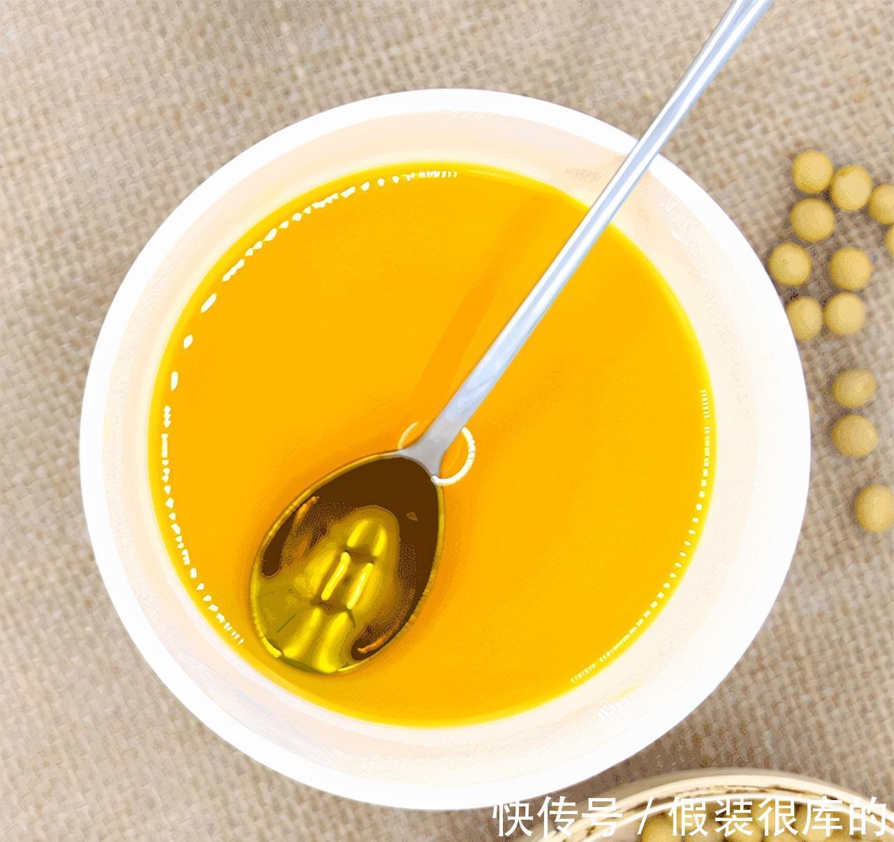 大豆油是不健康的食用油吗?医生建议:3种油尽量不要买,别忽视