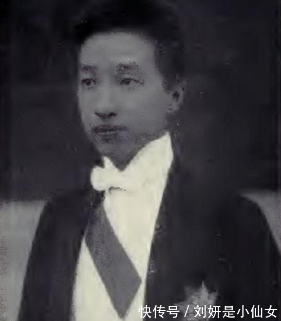 千金!沉迷鸦片吃喝嫖赌,一个没大志的男人,却连娶两位家世显赫的千金