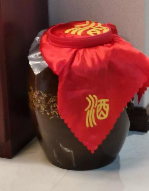 推荐|想屯200元左右纯粮固态发酵的白酒,边喝边藏,求大神们推荐?