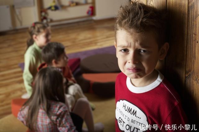 苗头|孩子内心自卑，行为上会有这三个苗头，父母多关注，让他打开心结