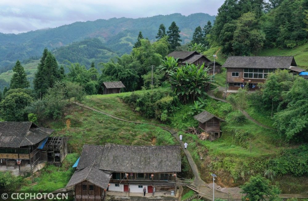 icphoto|贵州丹寨：“夫妻村医”守护大山村民健康二十余载