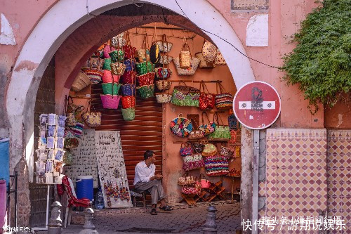 阿特拉斯|摩洛哥“红色皇城”，色彩斑斓活色生香，处处展现浓郁中世纪风情