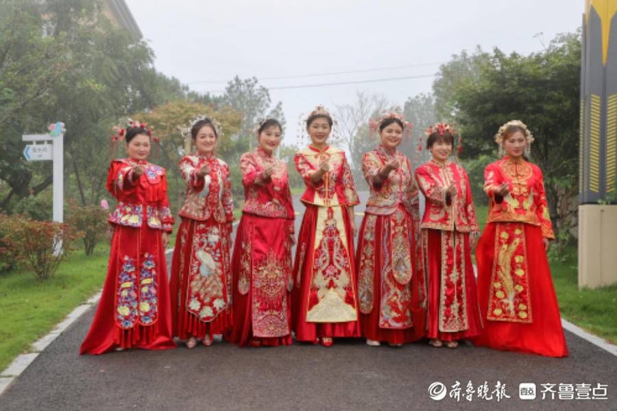 中式 浪漫！沂水天上王城的中式集体婚礼