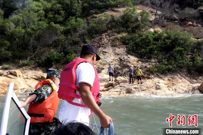 漳州|福建漳州海警成功救助3名被困游客