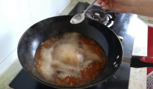 正宗川味水煮肉片的家常做法,秘诀和配方全都告诉你,太有食欲了