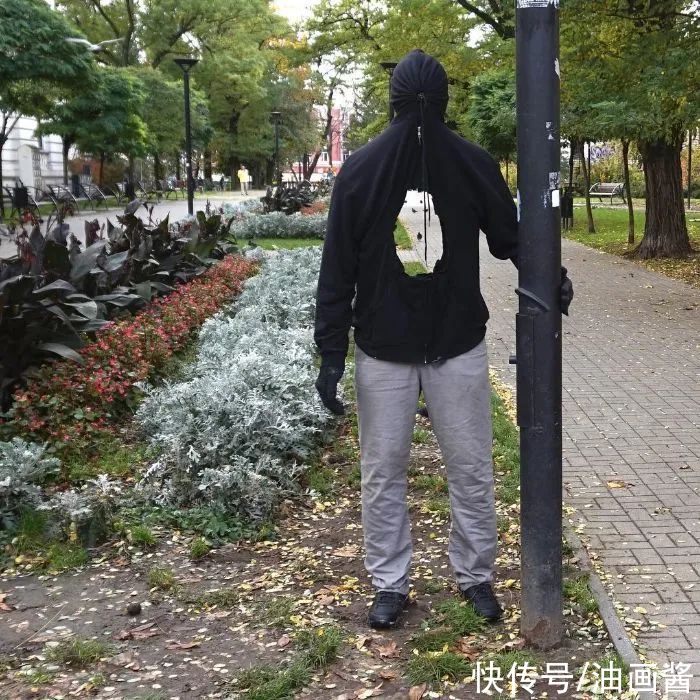  街头雕塑|把“假人”摆上街头，专吓路过行人，知道他的想法后忍不住点赞