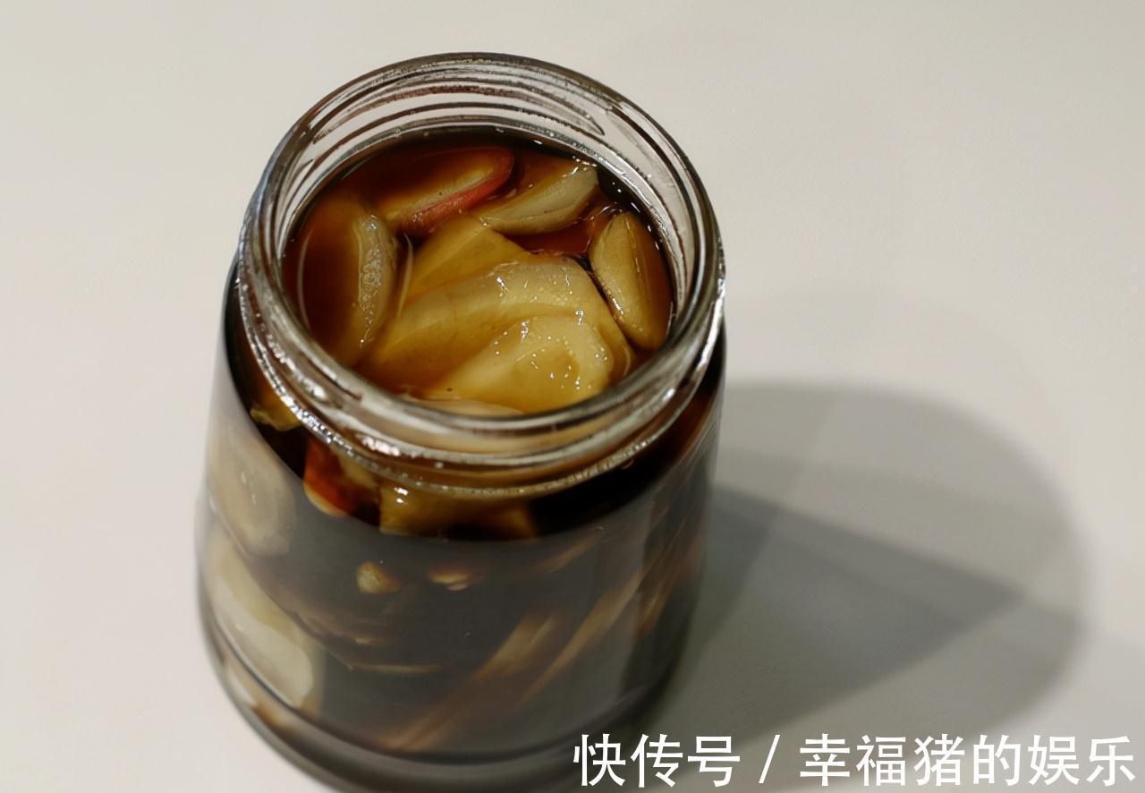 姜宜|吃“醋泡姜”可以治病吗？长期食用醋泡生姜的人，最后怎样了？