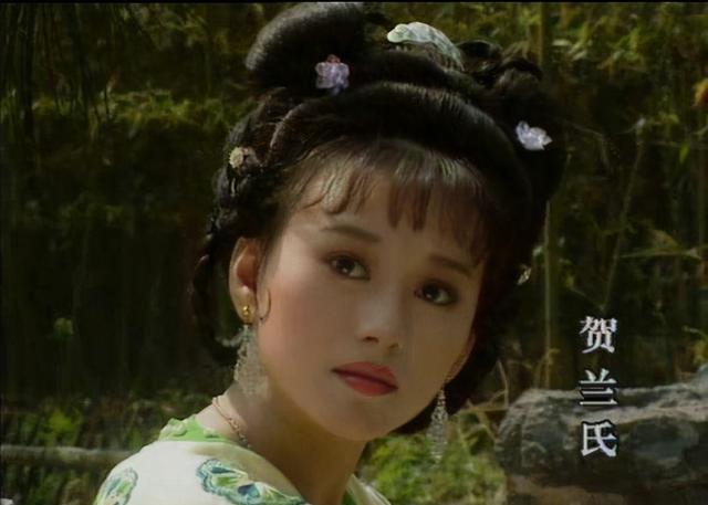 皇后|她与女儿一起伺候皇帝，43岁皇后对她说了句话，不久回家自杀了