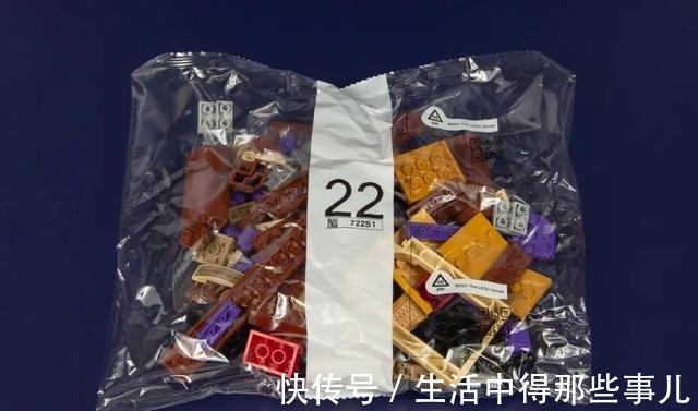 羽毛|乐高哈利波特76391霍格沃茨经典藏品开箱评测！