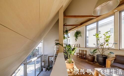 木地板|日本一位艺术家为了与母亲住在一起,盖栋88㎡斜屋,美观又实用,晒晒