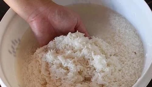 韩国|同样是米饭,韩国人捏成了饭团,日本人卷成了寿司,中国人做什么