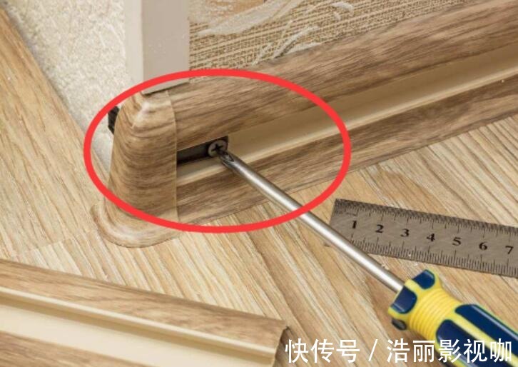 置物架|串亲戚才知道，电线已不用埋墙里，看人家此样安排，真高明