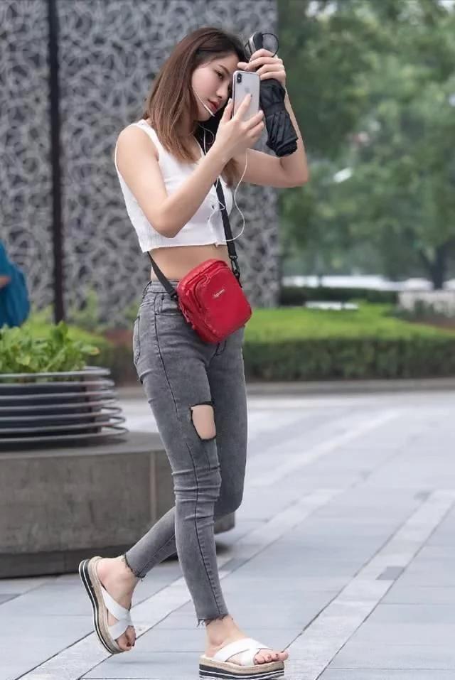 健美裤 夏季的清凉装,精致美丽又显轻盈的美,轻松提升穿搭感