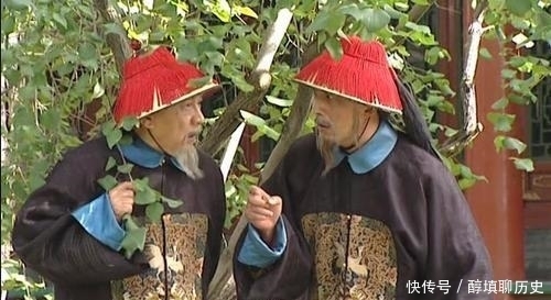 饿死|索额图是康熙皇帝的岳父,权倾朝野,为何最终却被活活饿死?