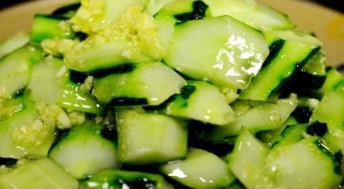 污血|黄瓜和此物一起炒,血管畅通无阻,排出污血,子宫也越来越干净