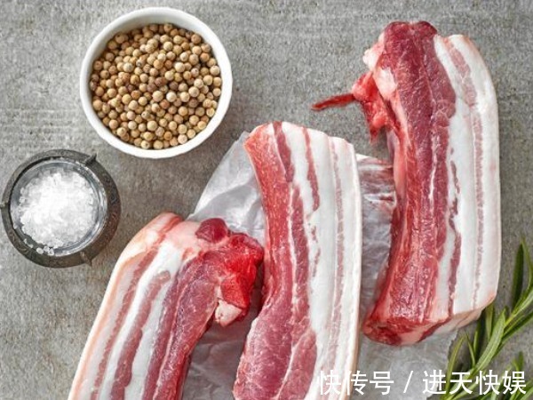 盖红章|过年买猪肉，有的盖红章，有的盖蓝章，这是为何切记不要买错了