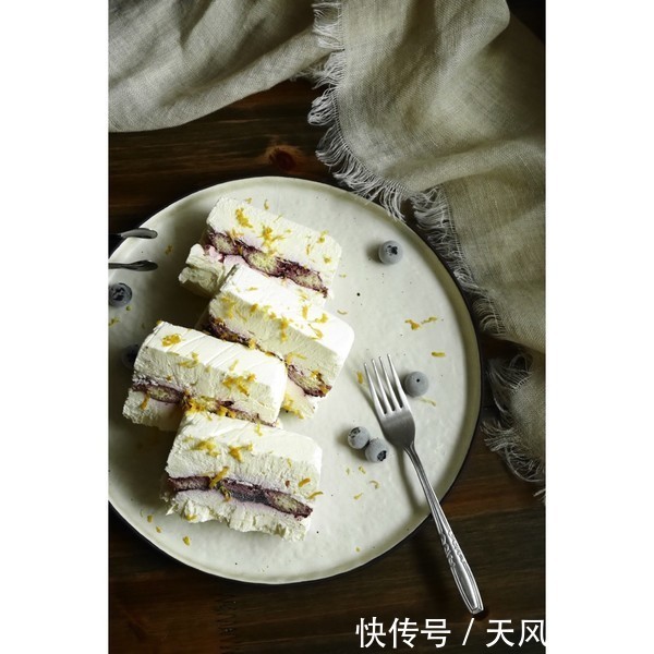 吃货|无需烤箱,1分钟学会超简单的冰淇淋蛋糕,吃货夏天必备