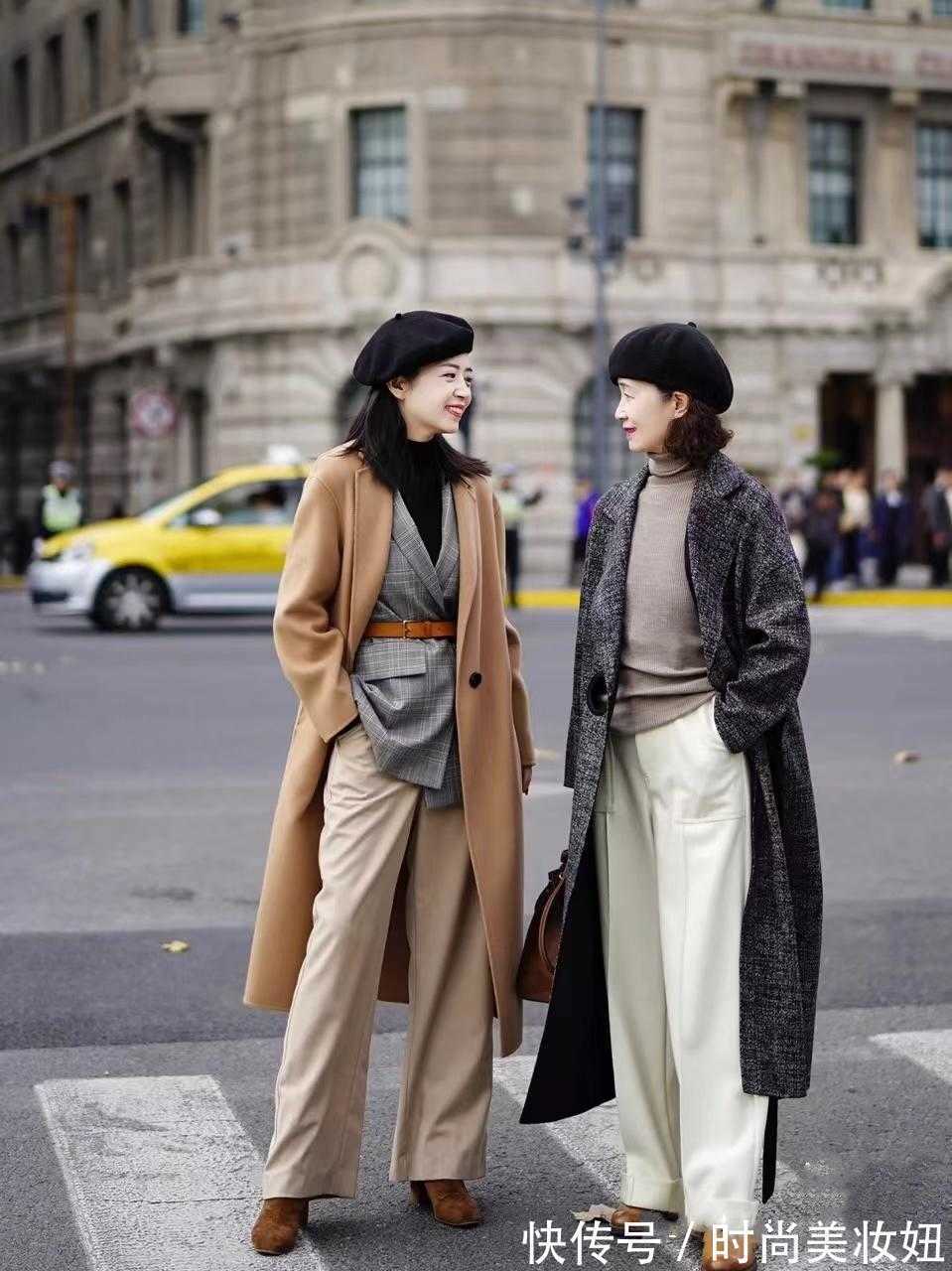 打底裤 五六十岁的女人,冬季可以多穿长大衣,优雅减龄还高级洋气