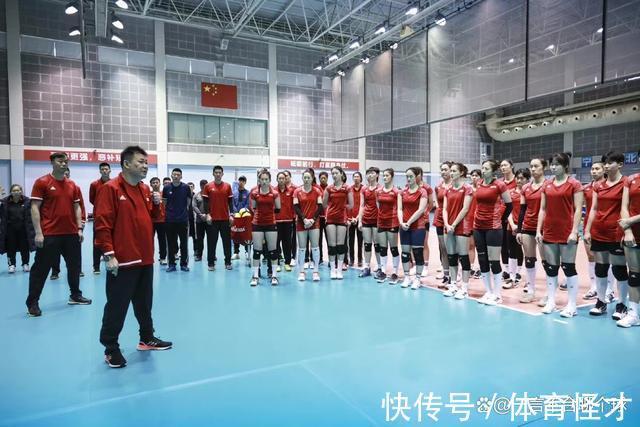 教练组|蔡斌教练组大调整!陈友泉或成二把手,袁心玥当新任女排队长?