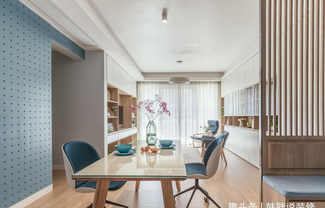 装修|新房坚持“去客厅化”,进门就被玄关吸引了,这样装修太有远见了