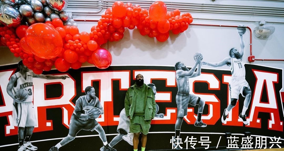 inst哈登转发高中球衣退役照片感谢所有帮助我的人!