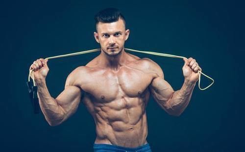 训练者|为什么有些训练者练得少,但是肌肉增长速度很快