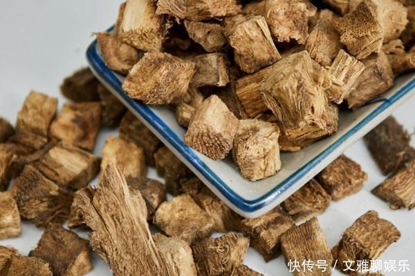 黄芪|中医它是黄芪的“铁搭档”,坚持泡水喝一周,“肝”会感激你