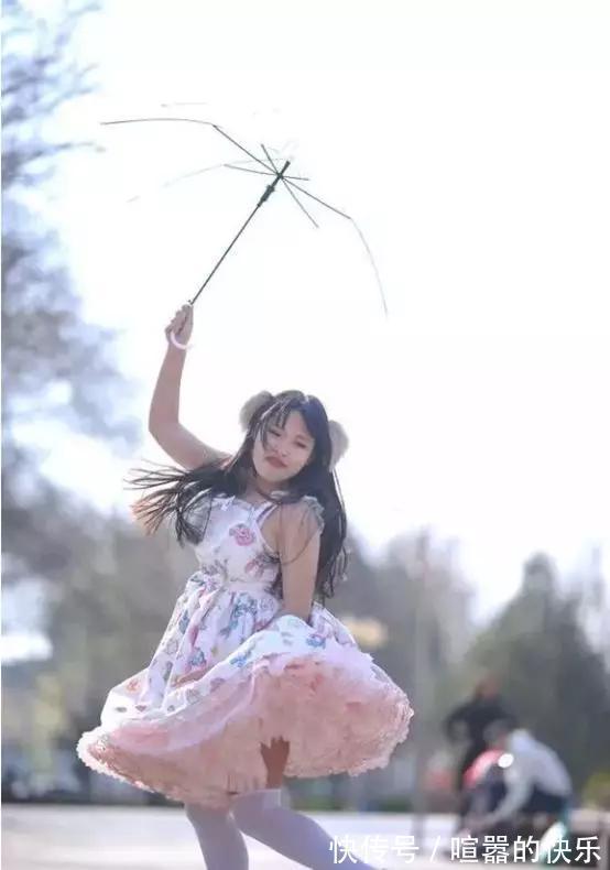 |PS搞笑恶搞:大神能把腿p的细一点吗,越细越好