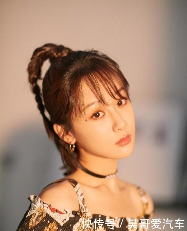 杨紫|杨紫张艺兴互动太好磕!黄磊何炅带头催婚,两人被网友十分看好