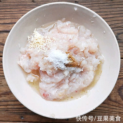 饺子|面食千奇百怪，旗袍风华绝代——国风青花旗袍饺子