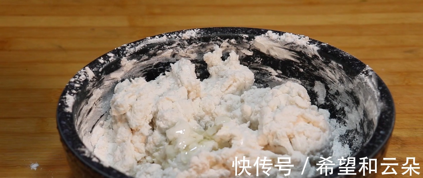 糯米团|糯米面别再包汤圆了，教你一招比汤圆好吃，一大盘不够吃！