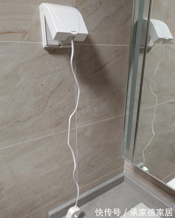 木地板|我家用了一年的卫生间实拍,里面的装修有三处很满意,三处不满意