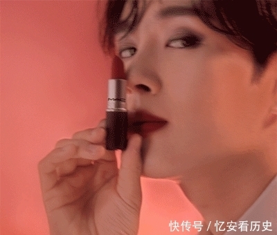 口红|男明星代言彩妆成时尚?画眼影涂口红争议不断,被品牌青睐是为何