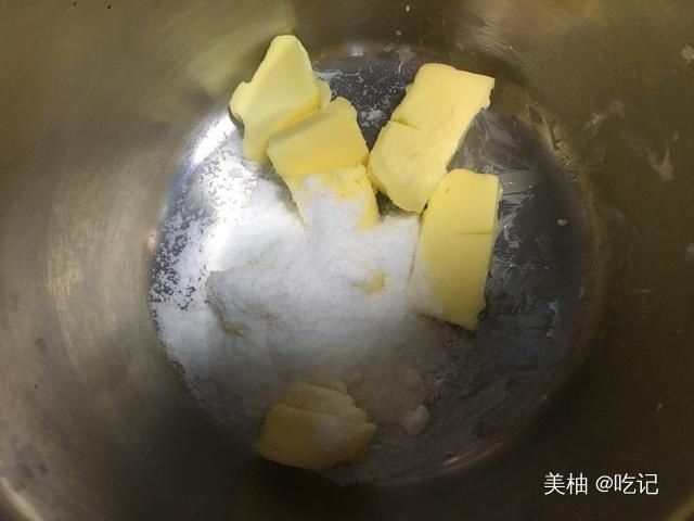蛋糕样子可爱,口感松弛,蜜豆蛋糕营养丰富