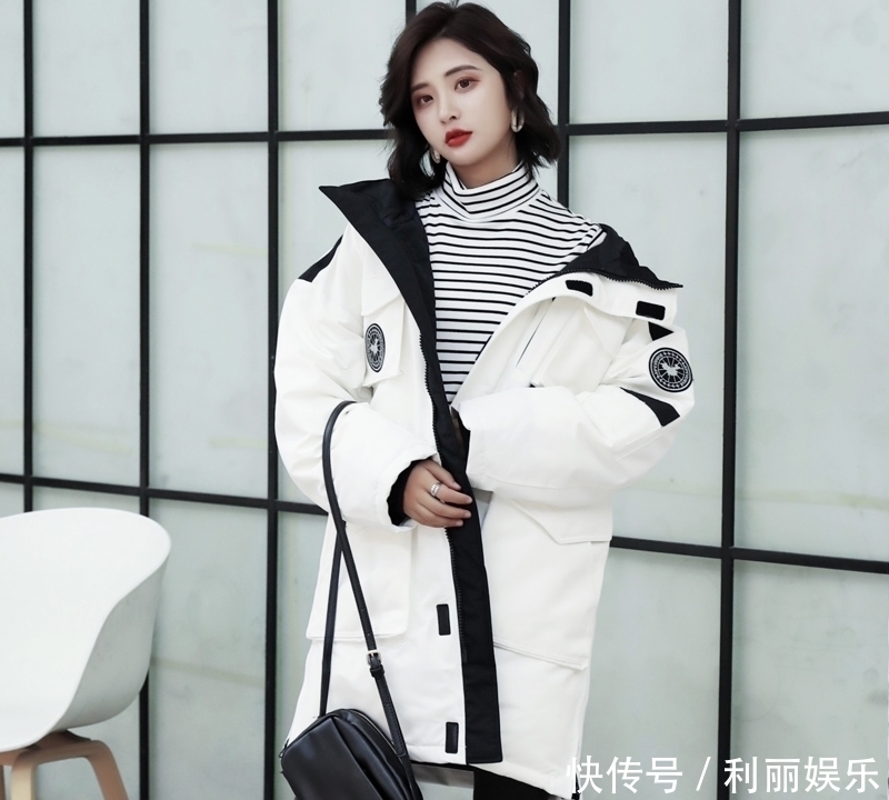 终于等到今年流行的羽绒服了:80后女人穿,瞬间变成妙龄女孩