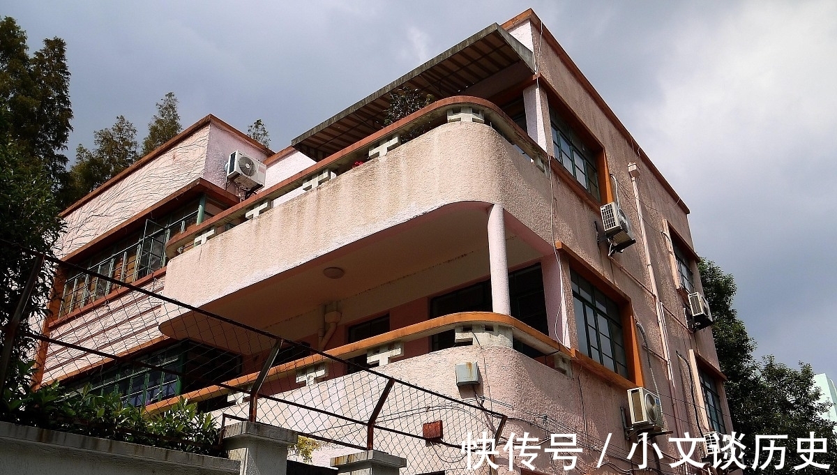 直白点|有钱人正从别墅搬回高层，别墅“不吃香”了？“3大硬伤”很真实