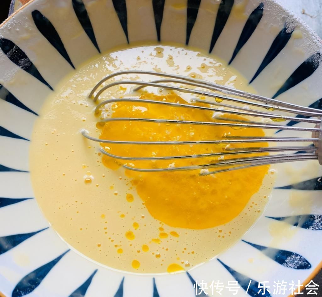 网红苹果千层蛋糕，奶香浓郁，不用打发就能搞定