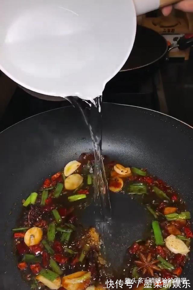 解毒|鸭香扑鼻,口感鲜嫩,补血解毒,不可多得的美味之家常鸭血!