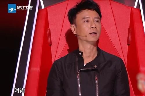 王靖雯|《好声音2021》开播三期，迎来首场强强对决，那英又语无伦次了