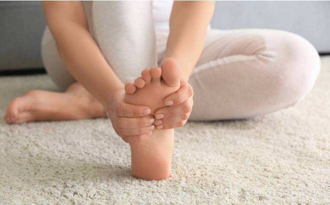 糖友们|糖尿病食疗保命粥!患者须知午睡不对,血糖飙升!泡脚4注意!