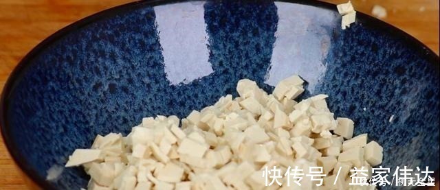 豆腐|豆腐别再炒着吃,教你神奇新吃法,天天吃都不腻,早餐再也不愁!