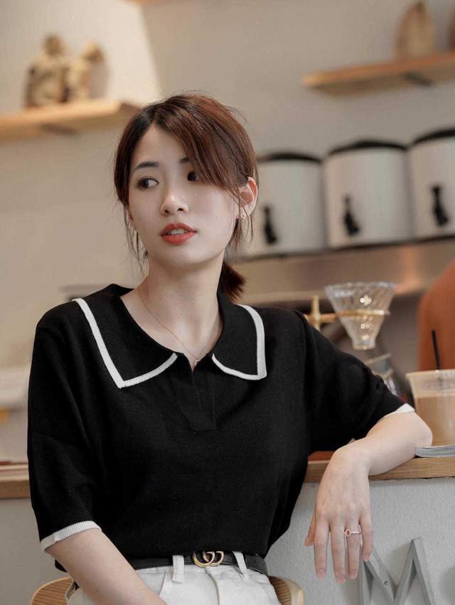 秋天|秋天怎么能少了白裤子呢!和衬衫以及T恤搭配,简约又有气质感