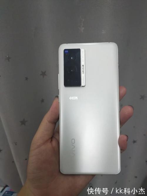 vivo|vivoX70T，拍照强力的手机，大内存组合