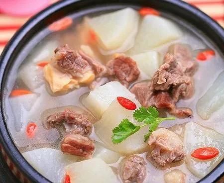 好吃|羊肉炖白萝卜怎样做最好吃？