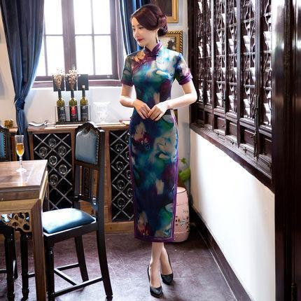 版型|传统连衣裙过时了,今年旗袍裙火得一塌糊涂,优雅又高贵