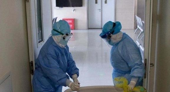 见红|没到医院开了宫口,差点把娃生在路上,这个错误二胎孕妈常犯