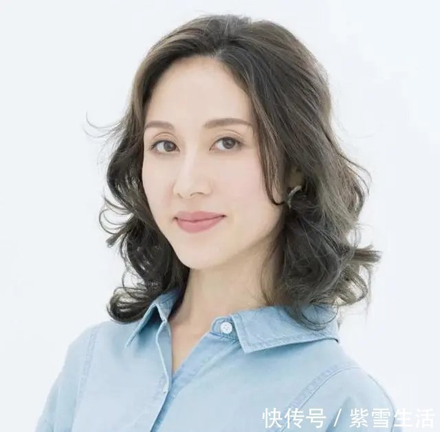 蓬松|过了50岁别烫小卷了，显老！学日本女人烫“空气卷”，时髦又减龄