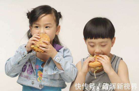 油炸食物|孩子过度积食,胃部鼓胀胀,补充这两物,胃部残留一扫而空