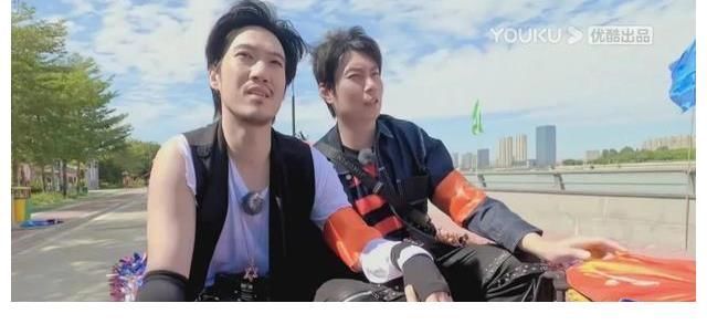 《麻花特开心》开播十天冲上热度榜第一,沈腾马丽一出手就是王炸